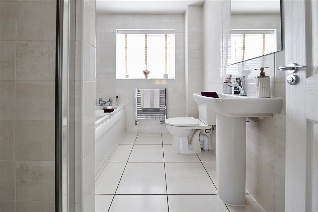 Typical Taylor Wimpey bathroom