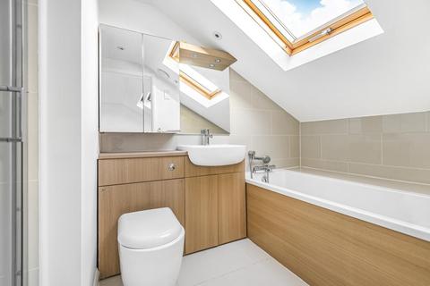 26 Nansen Road, London, SW11 5NT