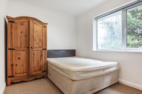 2 bedroom maisonette to rent, Springfield Close,  Stanmore,  HA7