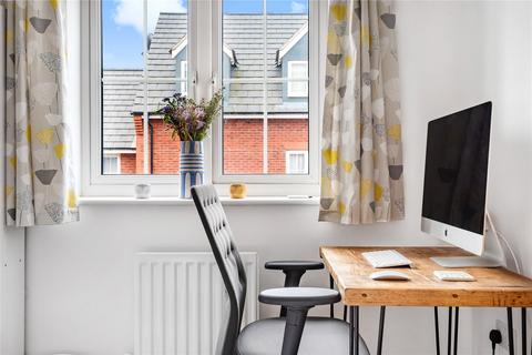 27 Ampthill Way, Faringdon, SN7 7GS