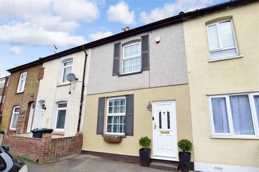 Street, Kent 3 bed terraced house £280,000