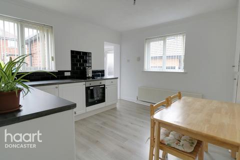 107 Jossey Lane, Scawthorpe, Doncaster, DN5 9DL