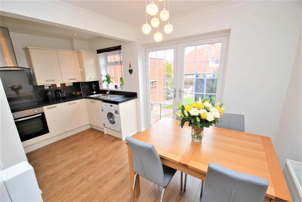 Kitchen / Diner