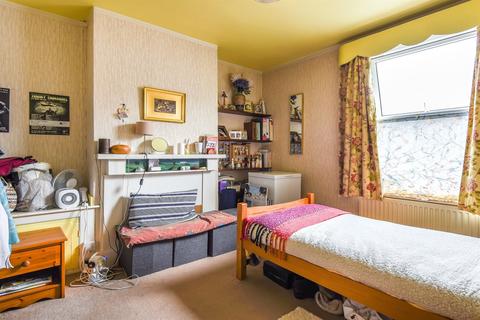 40 Carnarvon Road, Reading, RG1 5SD