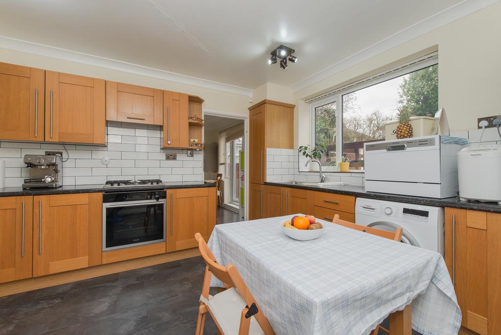 Kitchen Diner 1