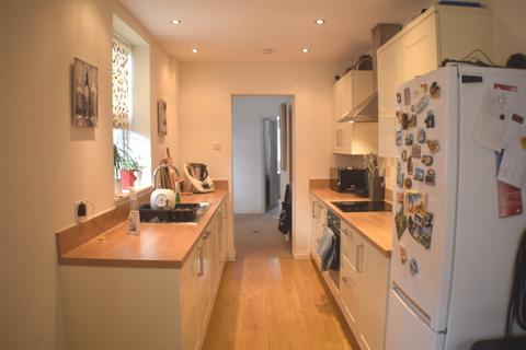 2 bedroom terraced house to rent, Dundee Street, Northampton, NN5