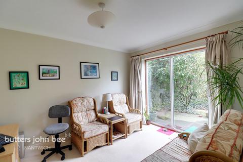 9 Arley Place, Wistaston, Crewe, CW2 6QW