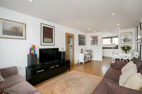 2 bedroom flat to rent, Pryce House, Bow, E3