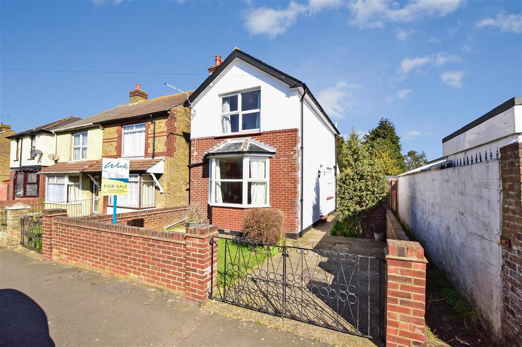 Somerset Road, Walmer, Deal, Kent 2 Bed Detached House - £280,000