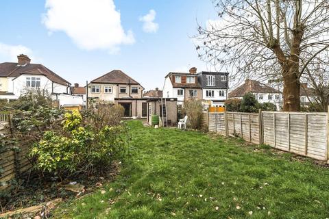20 Walden Avenue, Chislehurst, BR7 6EN