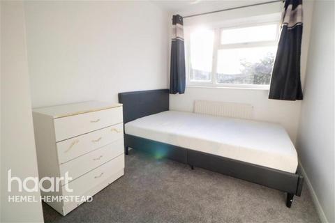 1 bedroom flat to rent, Gadebridge Road, HP1