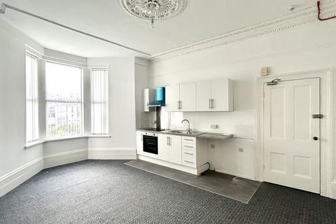 1 bedroom apartment to rent, Connaught Avenue, Plymouth PL4