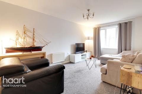45 Balfour Close, Northampton, NN2 6LL