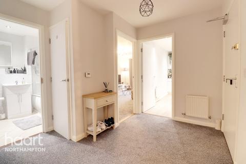 45 Balfour Close, Northampton, NN2 6LL
