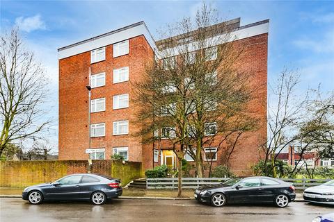 2 bedroom flat to rent, Brett House, Putney Heath Lane, London