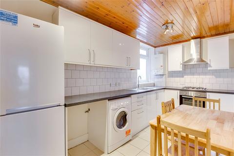 2 bedroom flat to rent, Brett House, Putney Heath Lane, London