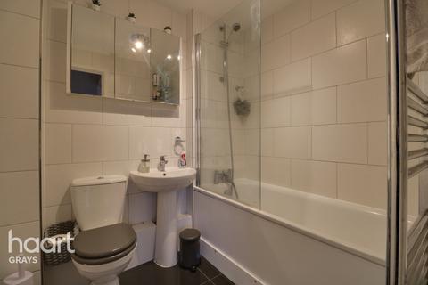 15 Talus Close, Purfleet, RM19 1SF