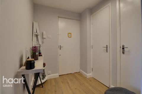 15 Talus Close, Purfleet, RM19 1SF