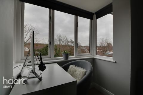 15 Talus Close, Purfleet, RM19 1SF