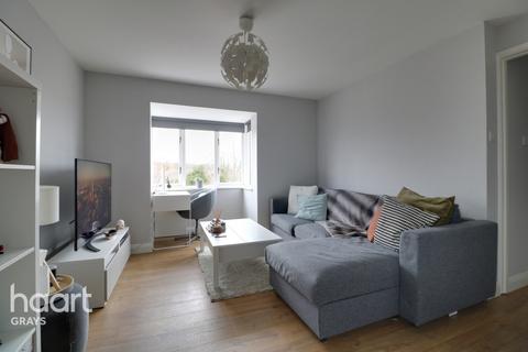 15 Talus Close, Purfleet, RM19 1SF