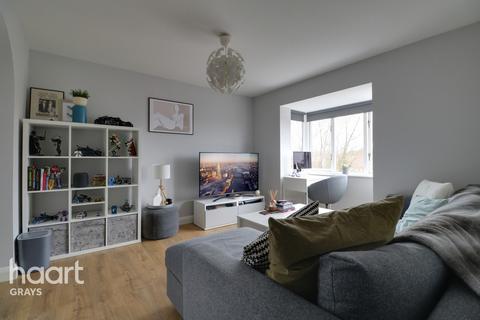 15 Talus Close, Purfleet, RM19 1SF