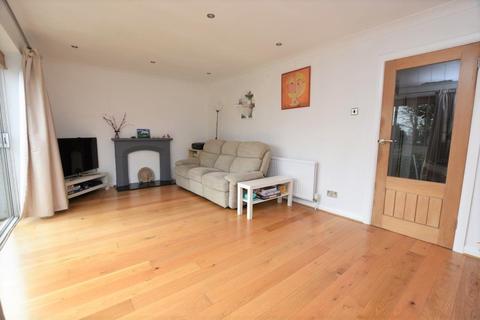 26 Carey Down, Telscombe Cliffs, Peacehaven, BN10 7LF