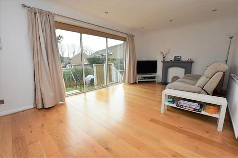 26 Carey Down, Telscombe Cliffs, Peacehaven, BN10 7LF