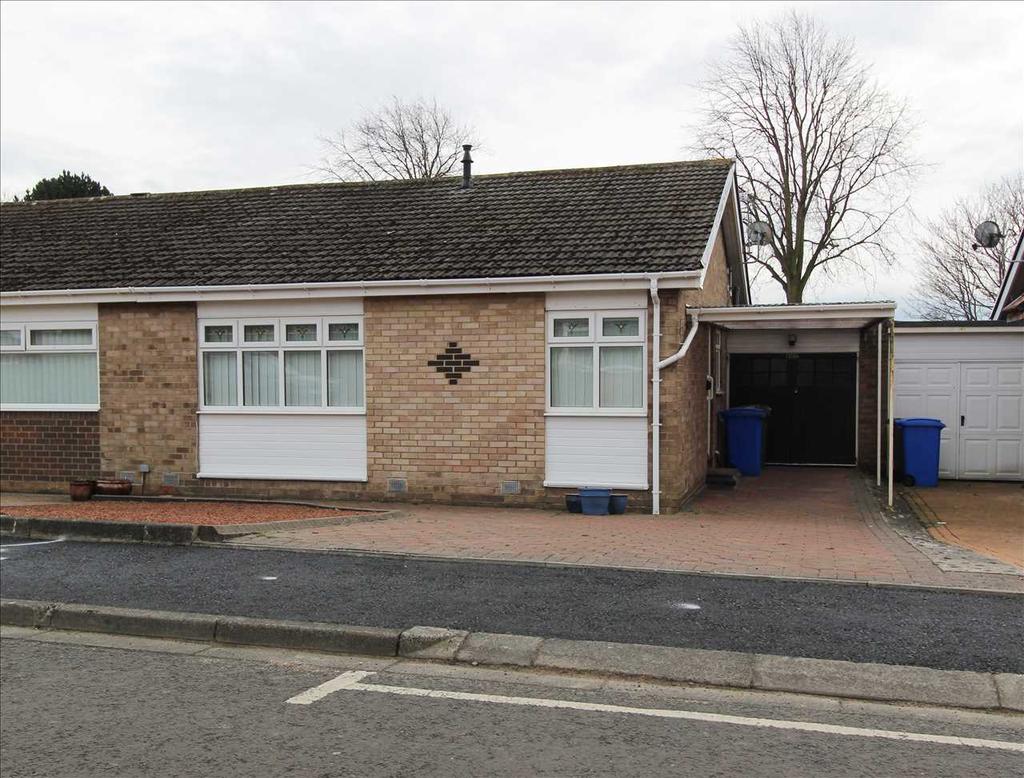 Hareside, Whitelea Glade, Cramlington 2 bed semidetached house £180,000