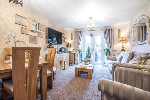 1 Church View, Yateley, GU46 7TW