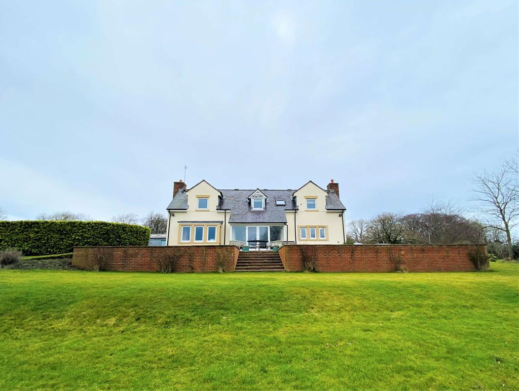 Sunderland Road, Hawthorn Village... 5 bed farm house £1,800 pcm (£