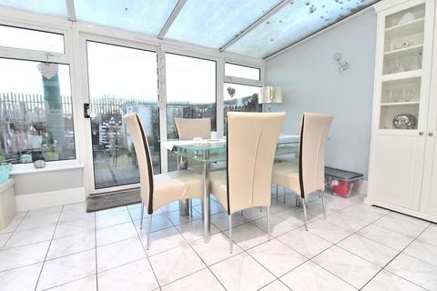 12 Alan Road, Witham, CM8 1PT