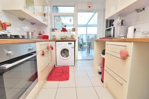 12 Alan Road, Witham, CM8 1PT