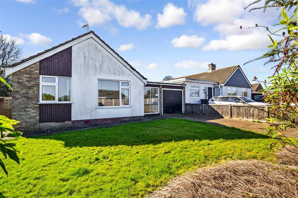 Courtland Avenue, Whitfield, Dover, Kent 2 bed detached bungalow £300,000