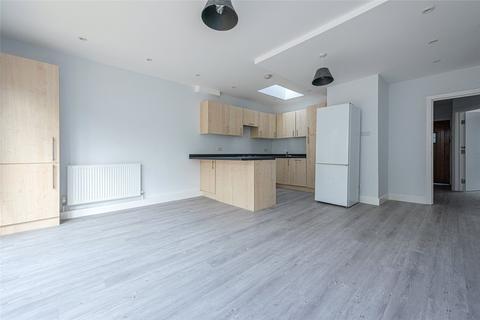 3 bedroom apartment to rent, Dewsbury Road, London, NW10