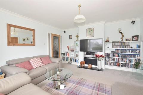 24 Seafield Road, Rustington, Littlehampton, BN16 2SE