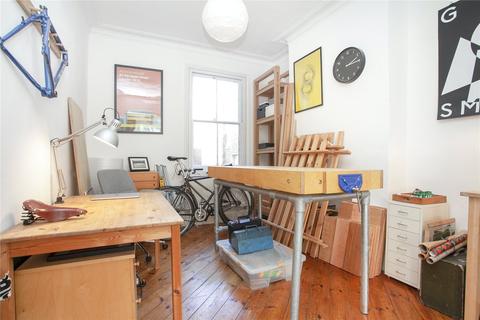 14 Roding Road, London, E5 0DW