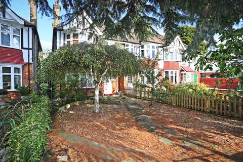 23 Campbell Road, London, W7 3EA