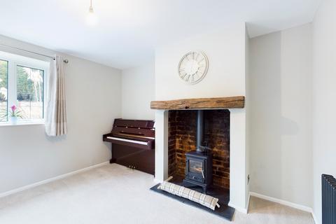 104 Washerwall Lane, Werrington, Stoke-on-trent, ST9 0LR