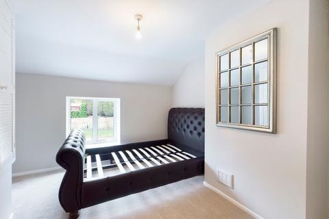 104 Washerwall Lane, Werrington, Stoke-on-trent, ST9 0LR