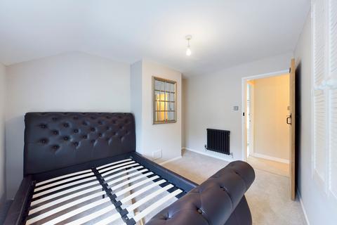 104 Washerwall Lane, Werrington, Stoke-on-trent, ST9 0LR