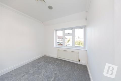 18 Meadow Walk, Dagenham, RM9 5PS