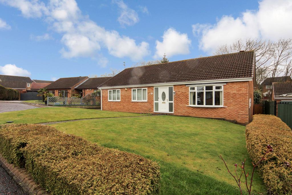 Badminton Grove, Woodham, Newton... 3 bed bungalow £299,950