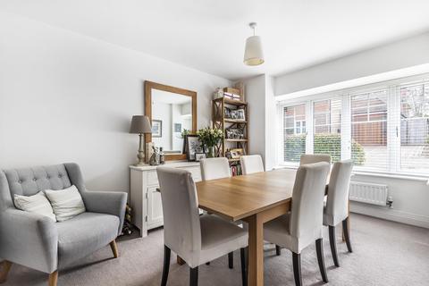 6 Beech Tree Close, Bookham, Leatherhead, KT23 4FB