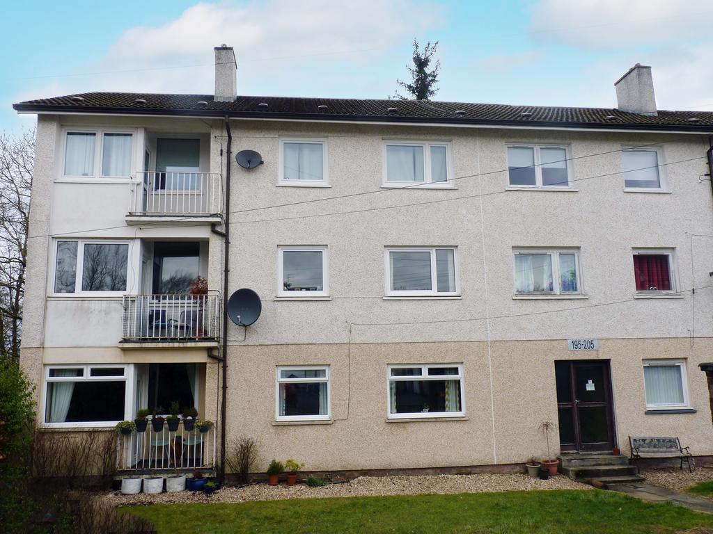 Telford Road, East Kilbride G75 2 bed flat £69,000