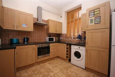 1 bedroom in a house share to rent, Birchfields Road, Manchester M13