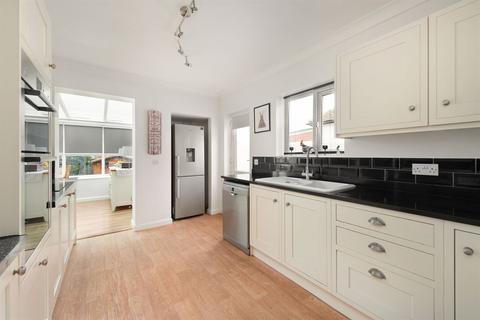 97 Botany Road, Kingsgate, Broadstairs, CT10 3SB