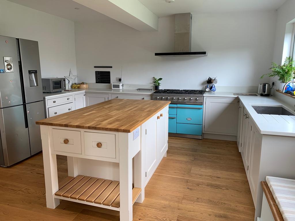 * LIVONIA ROAD * SIDMOUTH * 4 bed detached house £1,500 pcm (£346 pw)