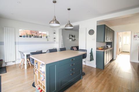 undefined, Fellows Road, Farnborough GU14