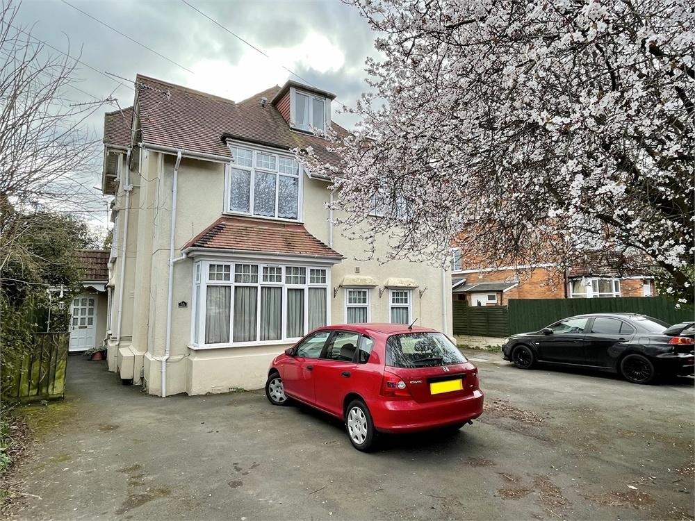 Lowther Road, East Common, Bournemouth 1 bed flat £150,000