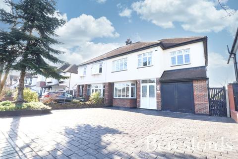 219 Main Road, Romford, RM2 6NP